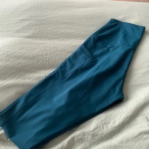 Blue athletic leggings